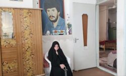 بازدید کارشناسان بنیاد شهید و امور ایثارگران و بهزیستی از خانواده ی شهید دارای دو معلول در شهرستان کاشان